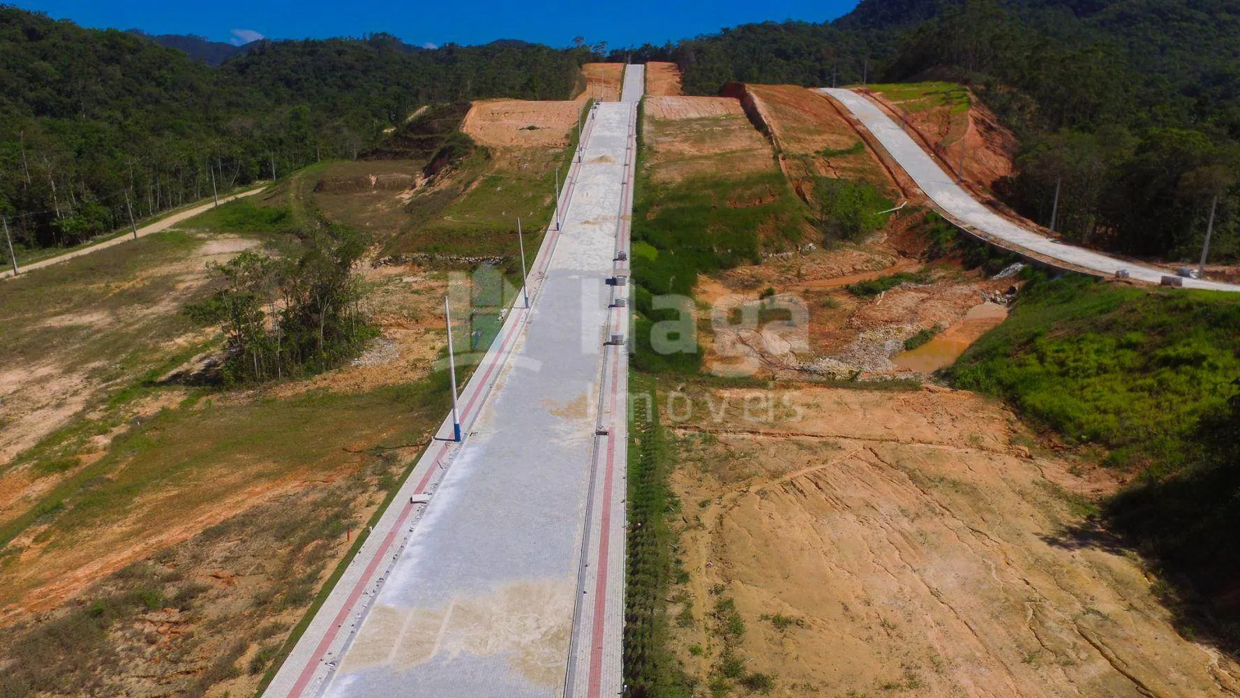Terreno à venda de 340 m² em Guabiruba, SC, Brasil