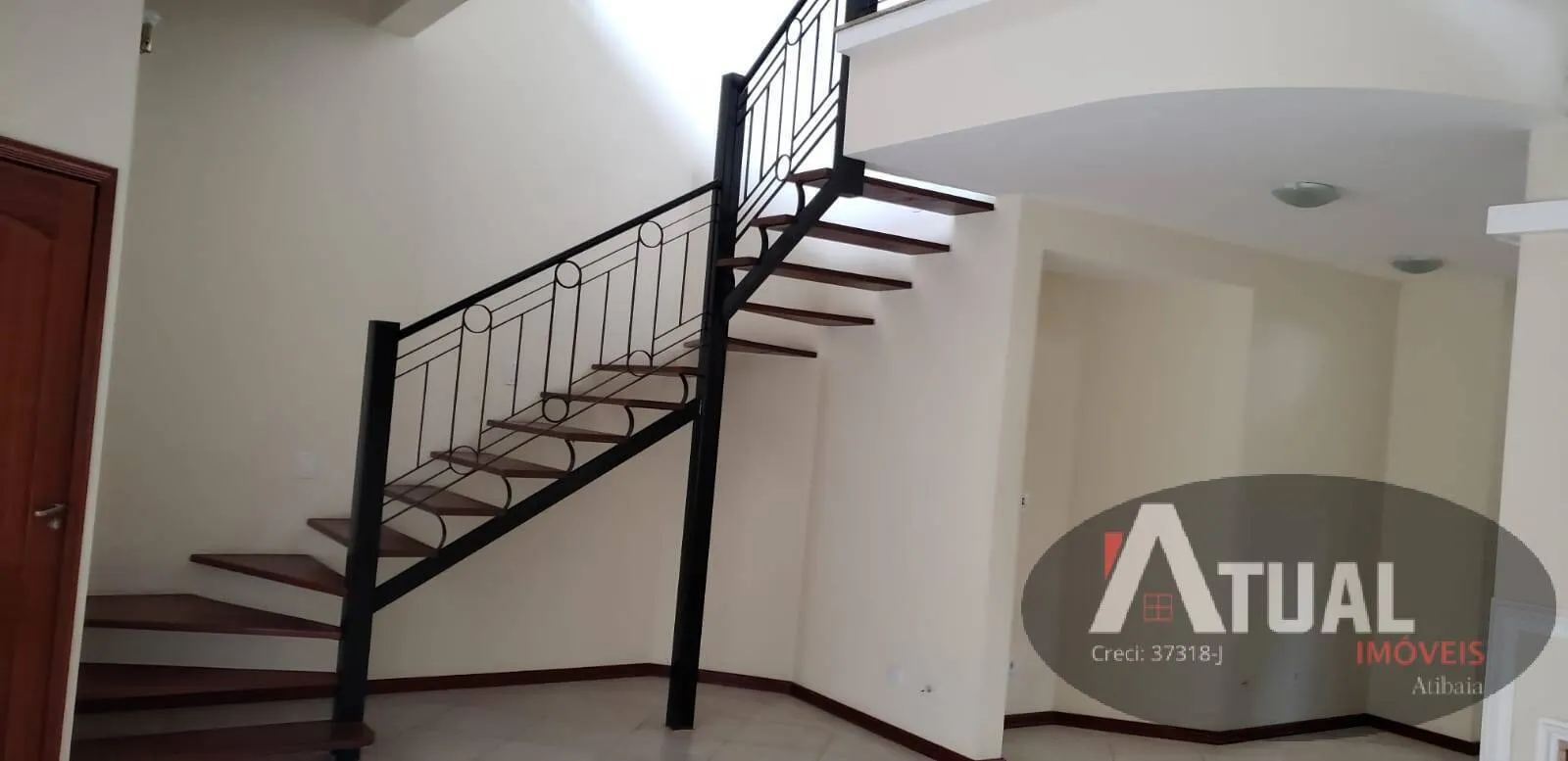 Casa  de 328 m² em Atibaia, SP, Brasil