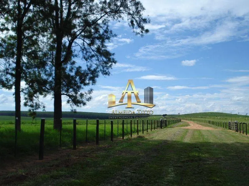 Fazenda à venda de 4.946 ha em Marília, SP, Brasil