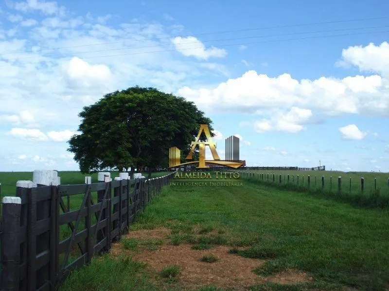 Fazenda à venda de 4.946 ha em Marília, SP, Brasil