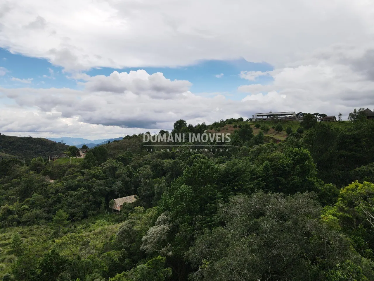 Terreno à venda de 1.260 m² em Campos do Jordão, SP, Brasil