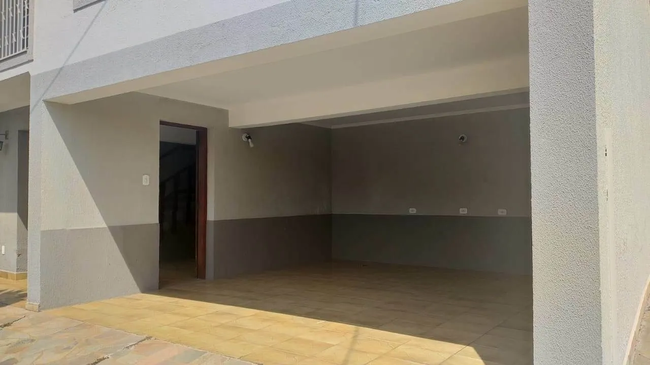 Casa à venda de 300 m² em Mogi Mirim, SP, Brasil