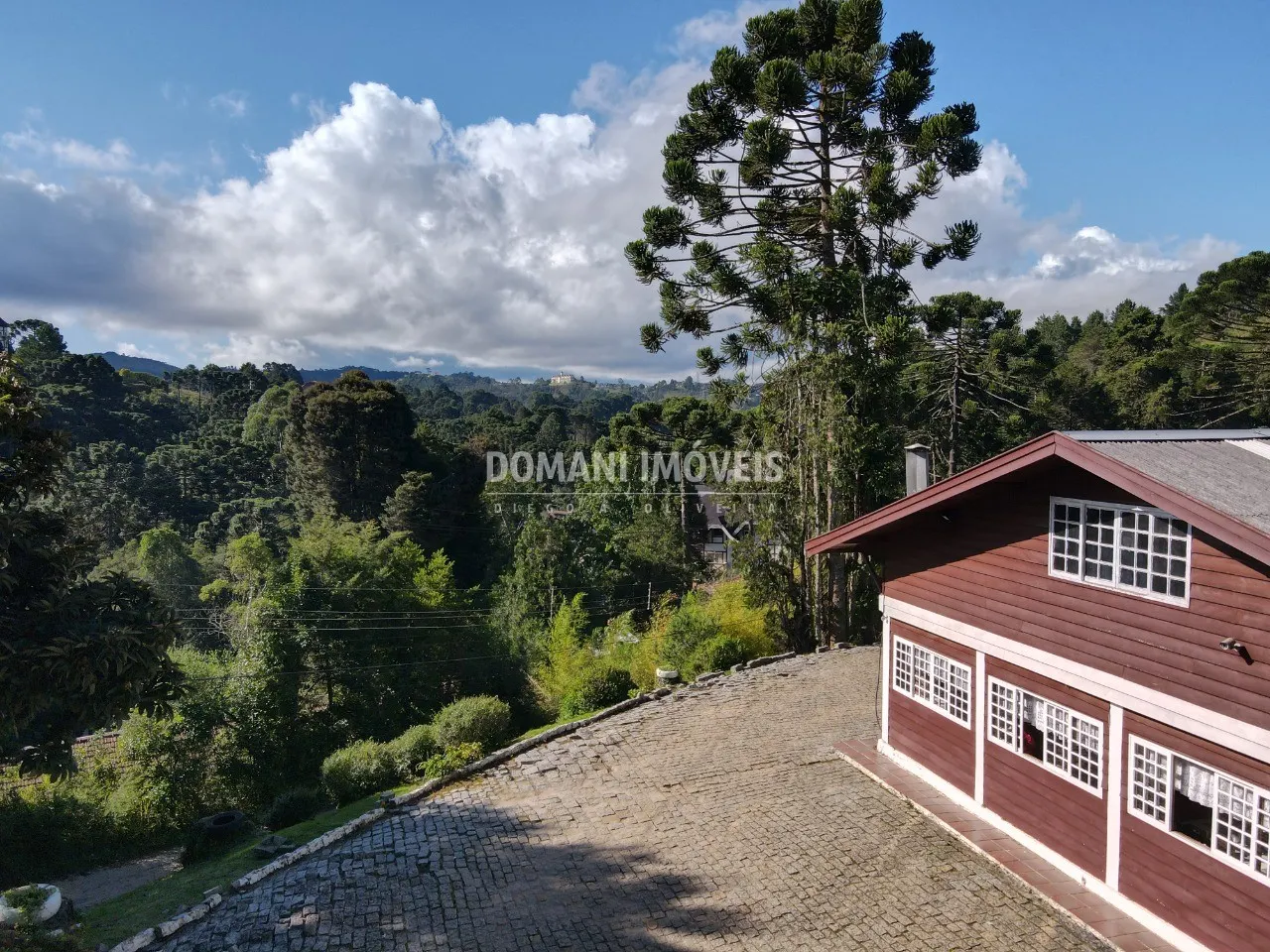 Comercial à venda de 9.650 m² em Campos do Jordão, SP, Brasil