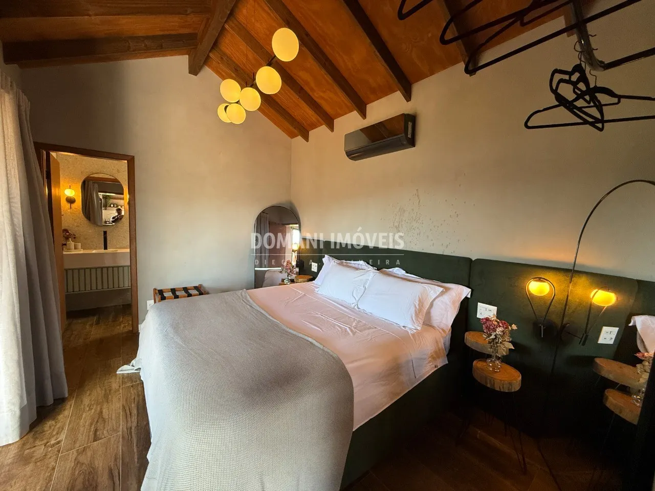 Casa à venda de 1.470 m² em Campos do Jordão, SP, Brasil