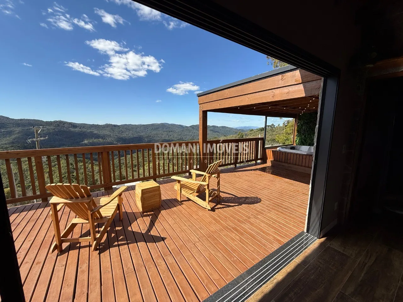 Casa à venda de 1.470 m² em Campos do Jordão, SP, Brasil