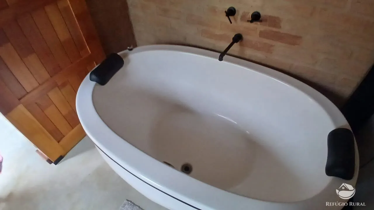 Chácara à venda de 2 ha em Gonçalves, MG, Brasil