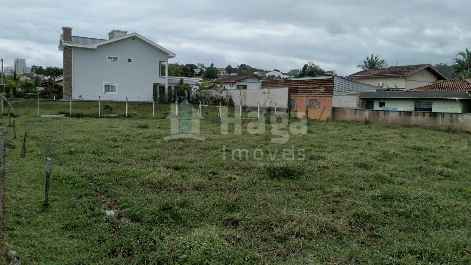 Terreno à venda de 783 m² em Brusque, SC, Brasil