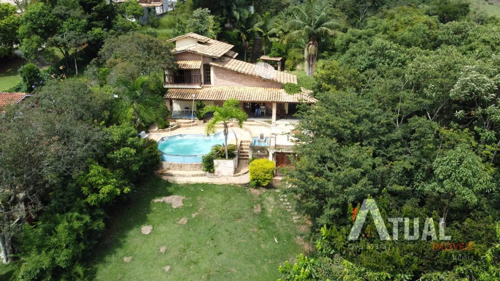 Country home for sale of 3,200 m² in Piracaia, SP, Brazil