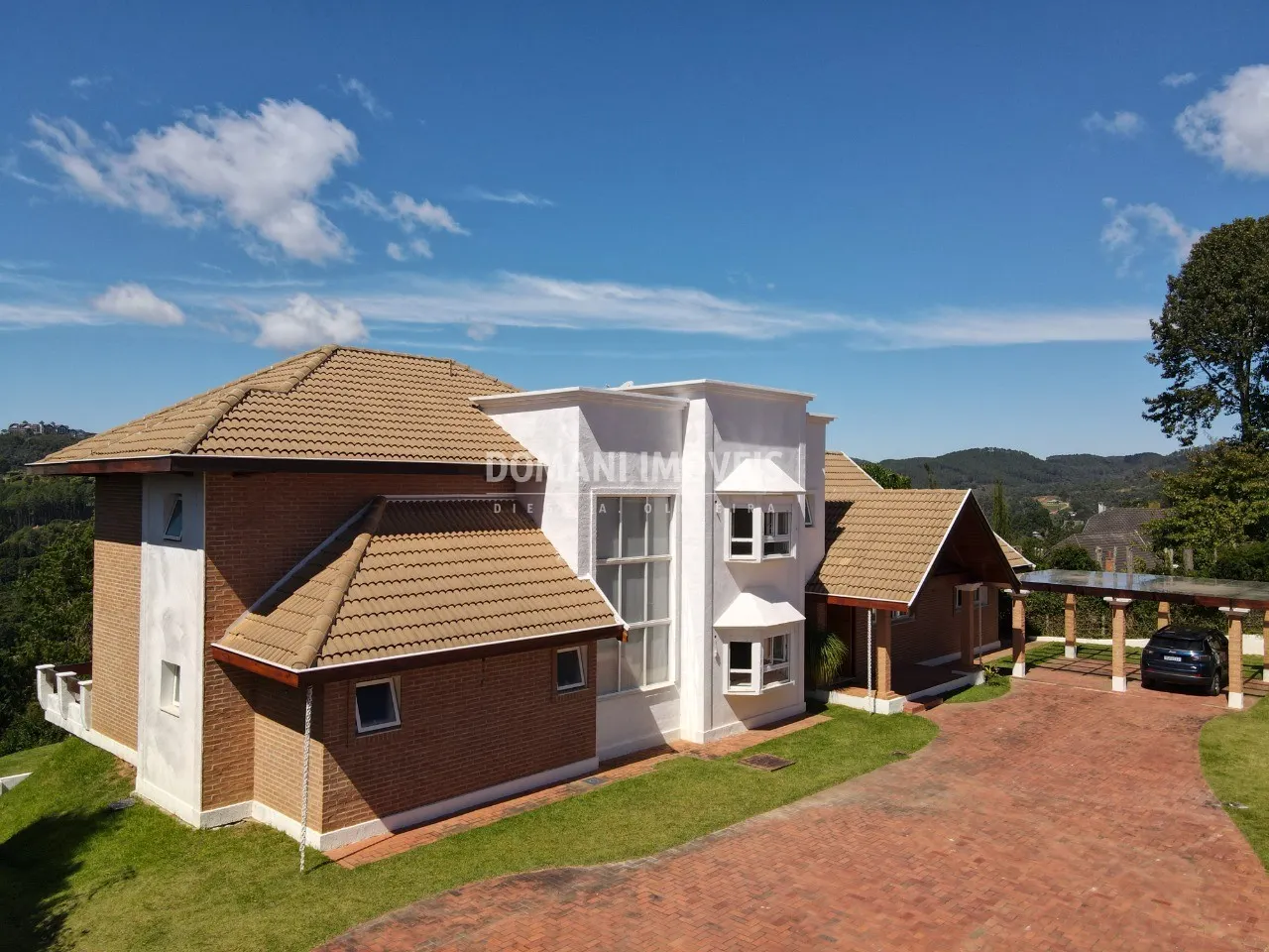 Casa à venda de 1.590 m² em Campos do Jordão, SP, Brasil
