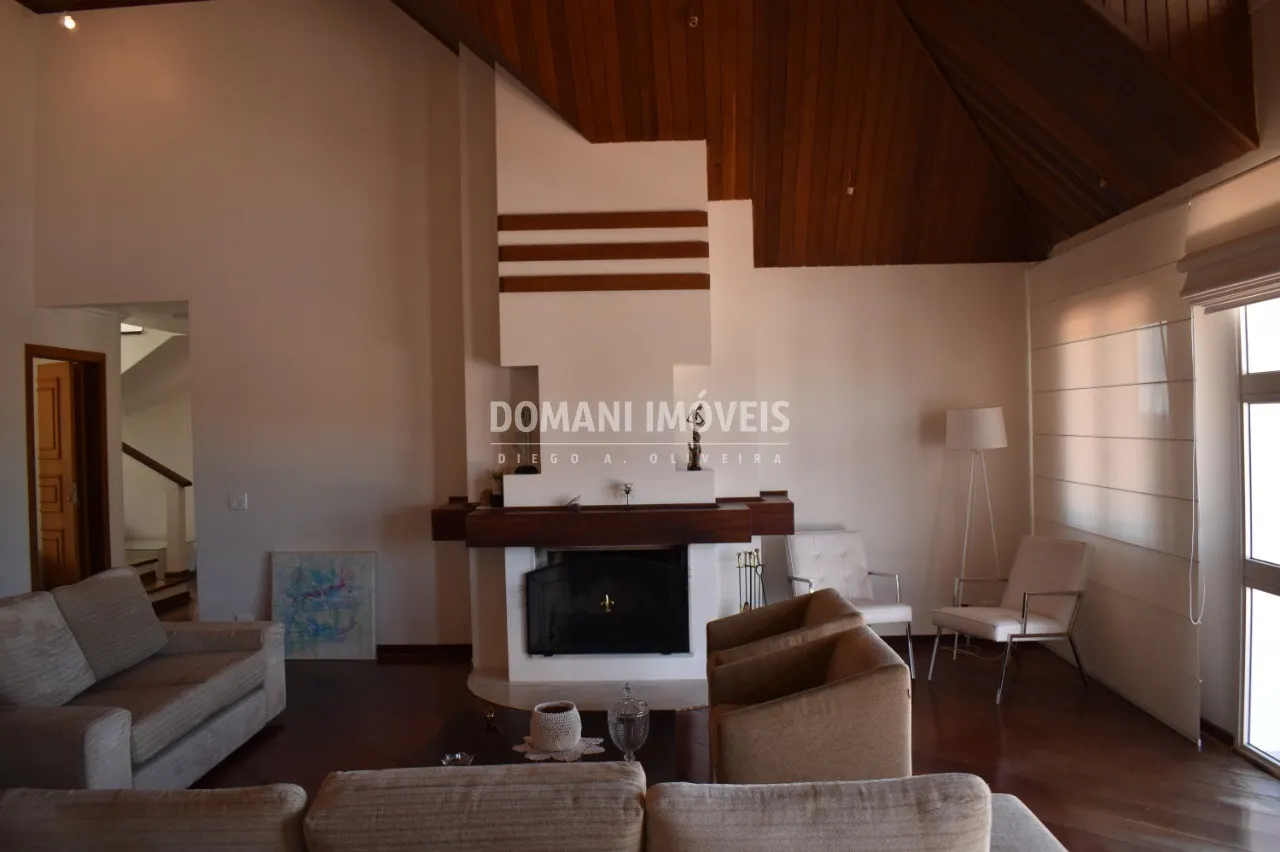 Casa à venda de 1.590 m² em Campos do Jordão, SP, Brasil