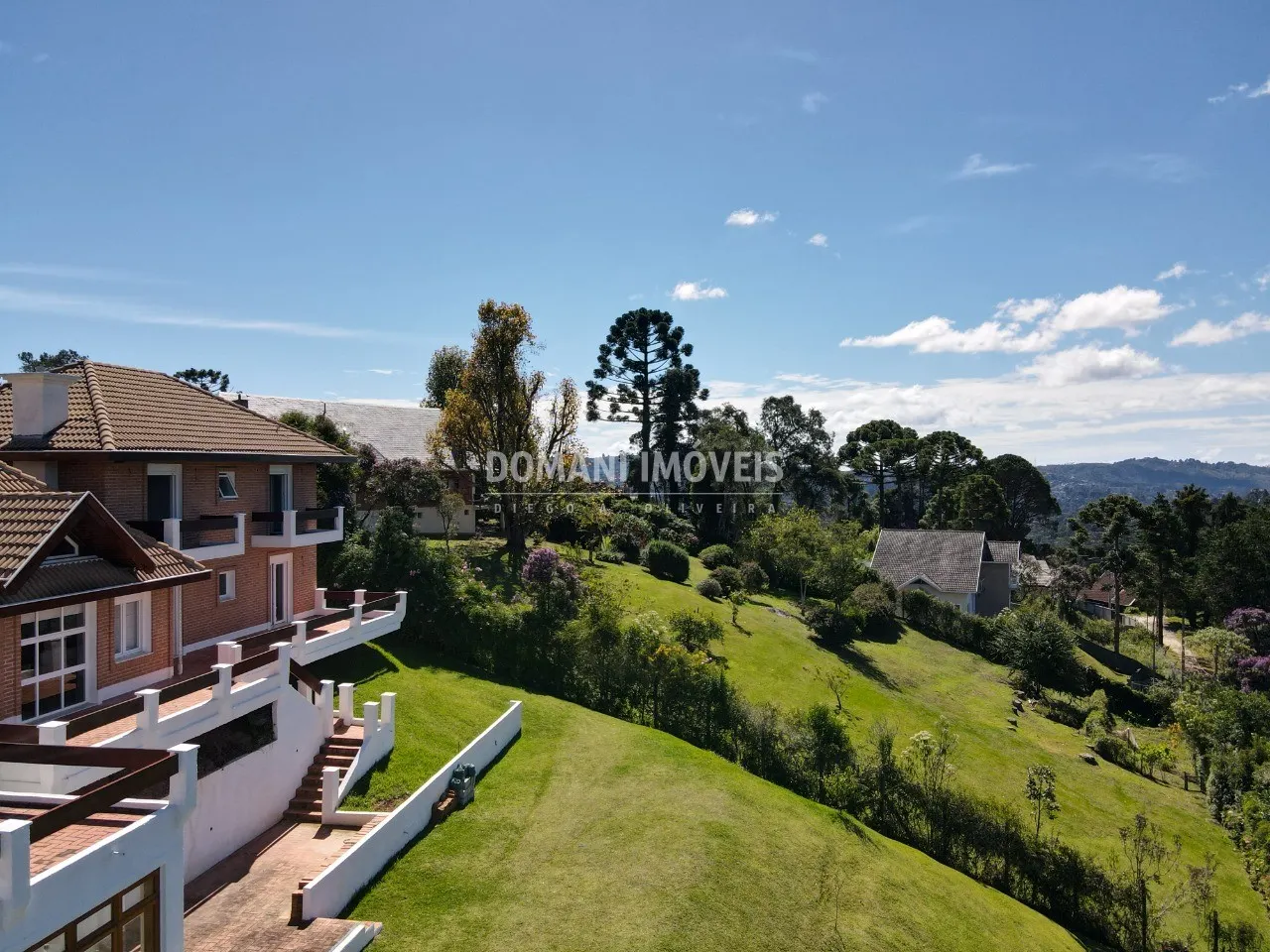 Casa à venda de 1.590 m² em Campos do Jordão, SP, Brasil