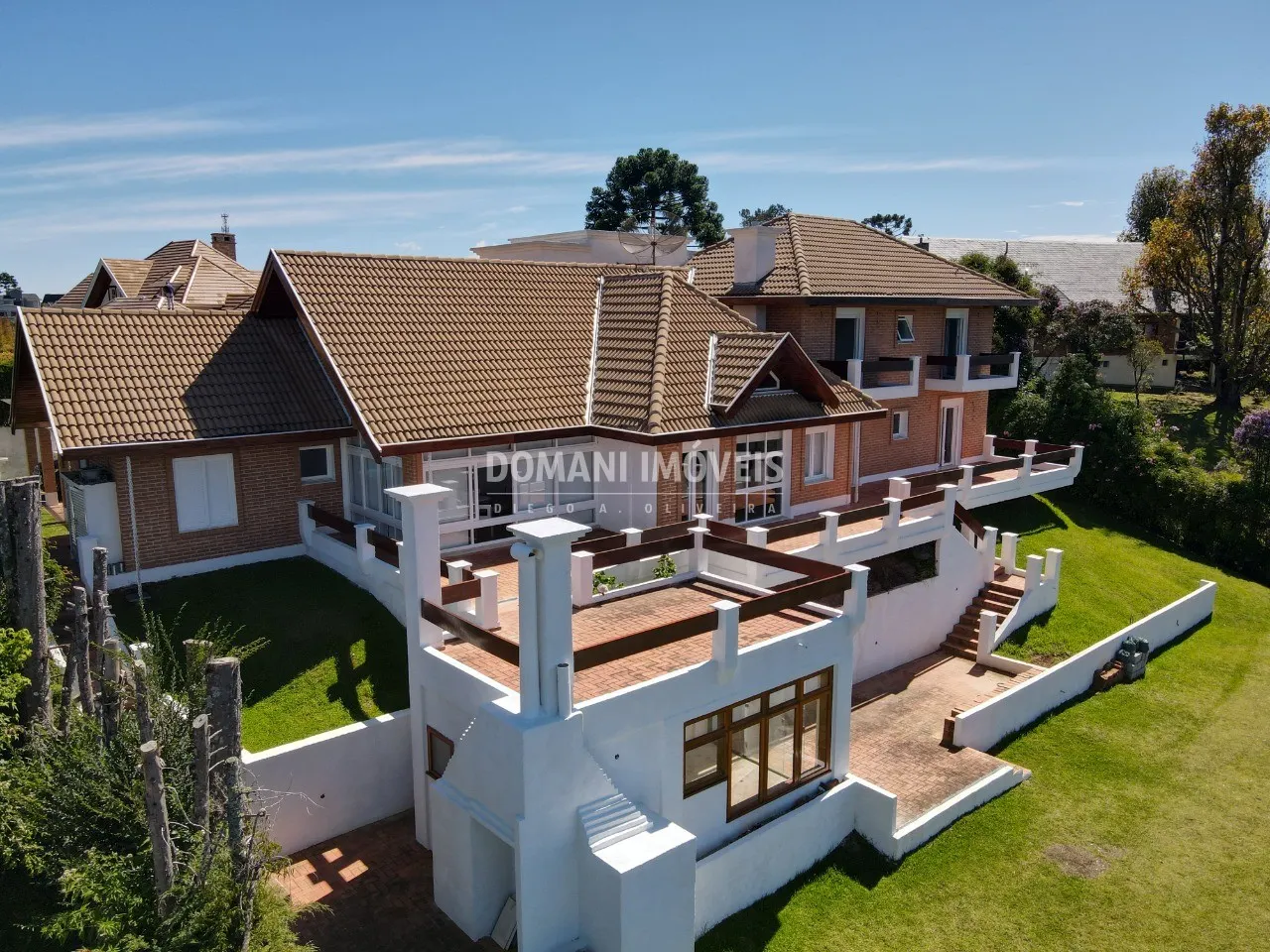 Casa à venda de 1.590 m² em Campos do Jordão, SP, Brasil