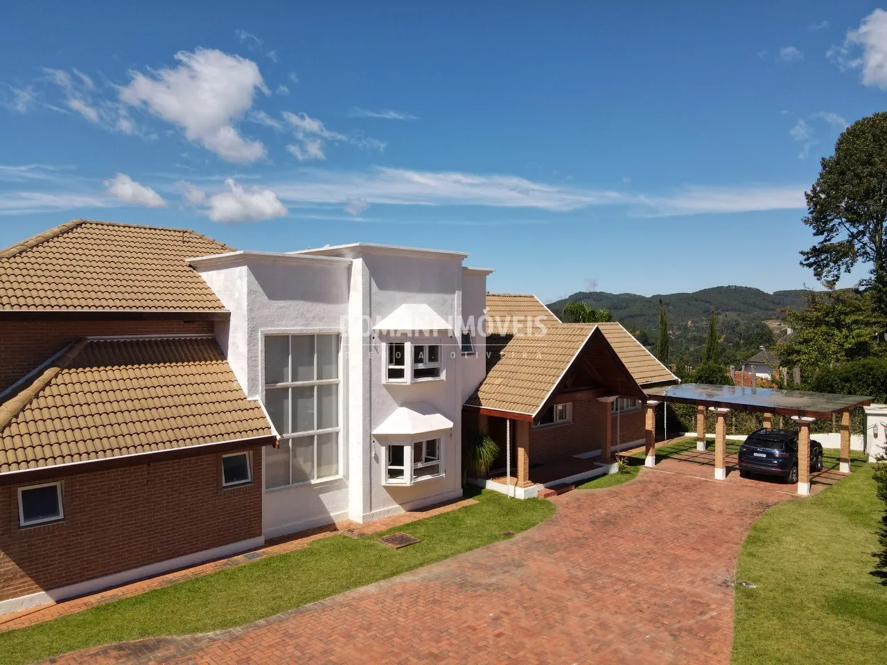 Casa à venda de 1.590 m² em Campos do Jordão, SP, Brasil