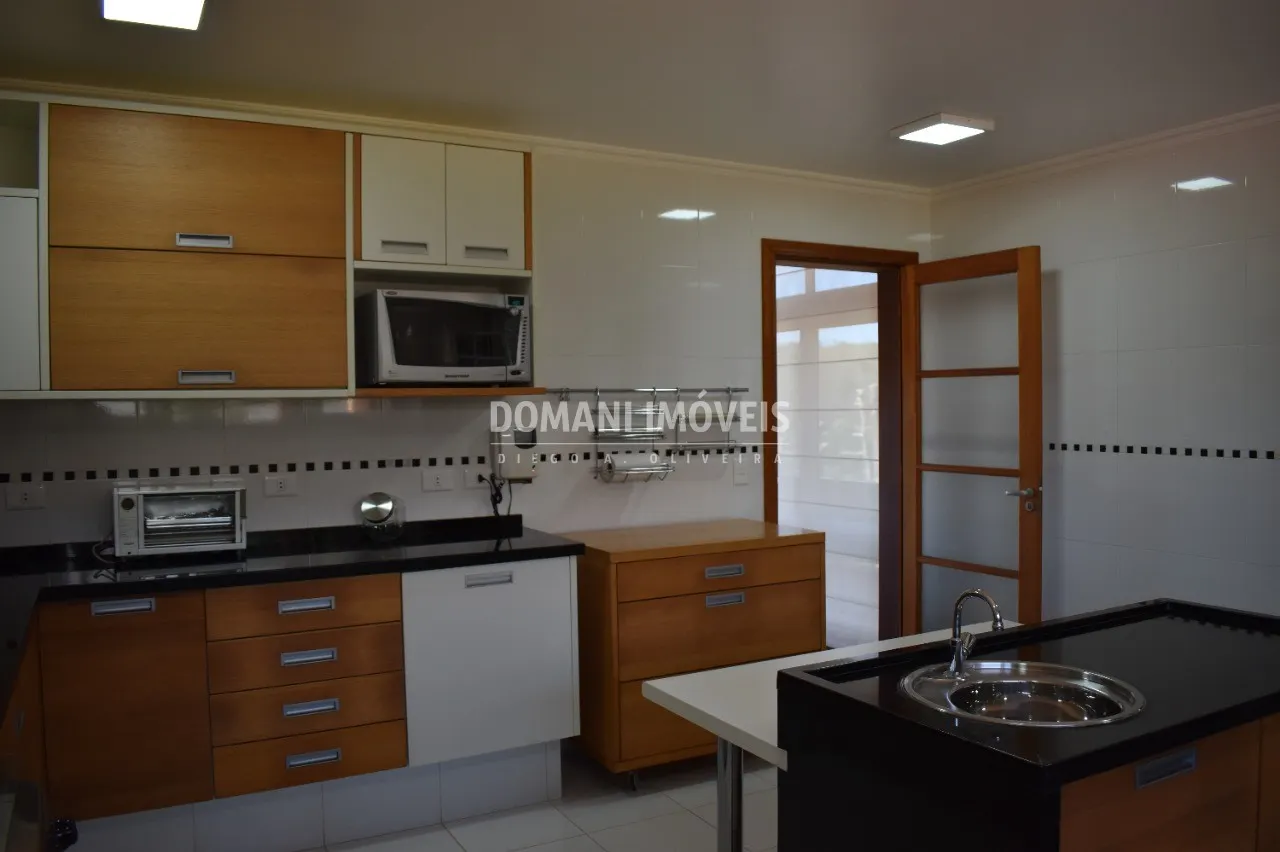 Casa à venda de 1.590 m² em Campos do Jordão, SP, Brasil