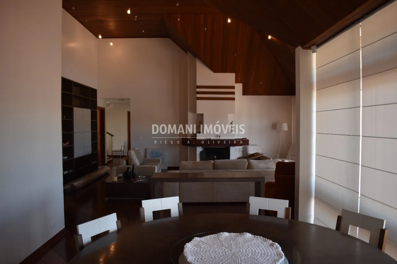 Casa à venda de 1.590 m² em Campos do Jordão, SP, Brasil