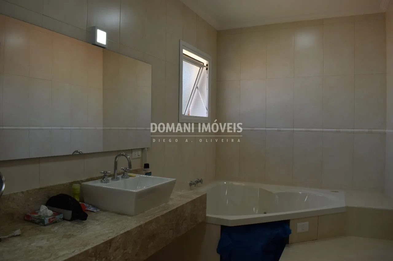Casa à venda de 1.590 m² em Campos do Jordão, SP, Brasil