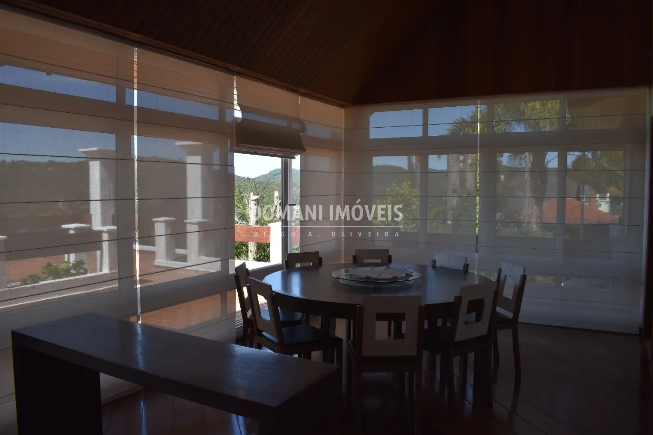 Casa à venda de 1.590 m² em Campos do Jordão, SP, Brasil