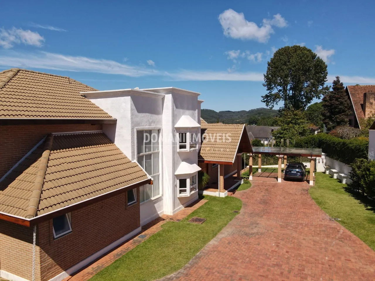 Casa à venda de 1.590 m² em Campos do Jordão, SP, Brasil