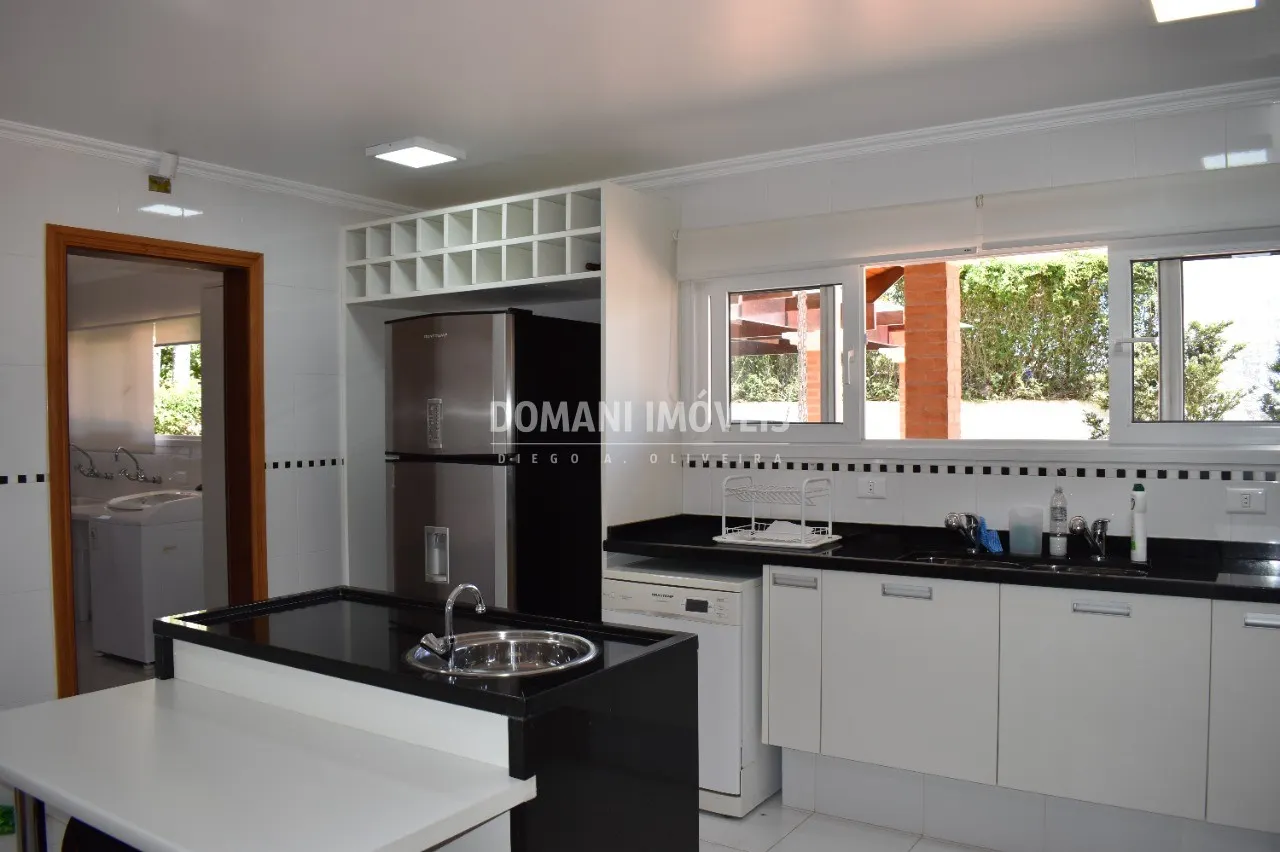 Casa à venda de 1.590 m² em Campos do Jordão, SP, Brasil