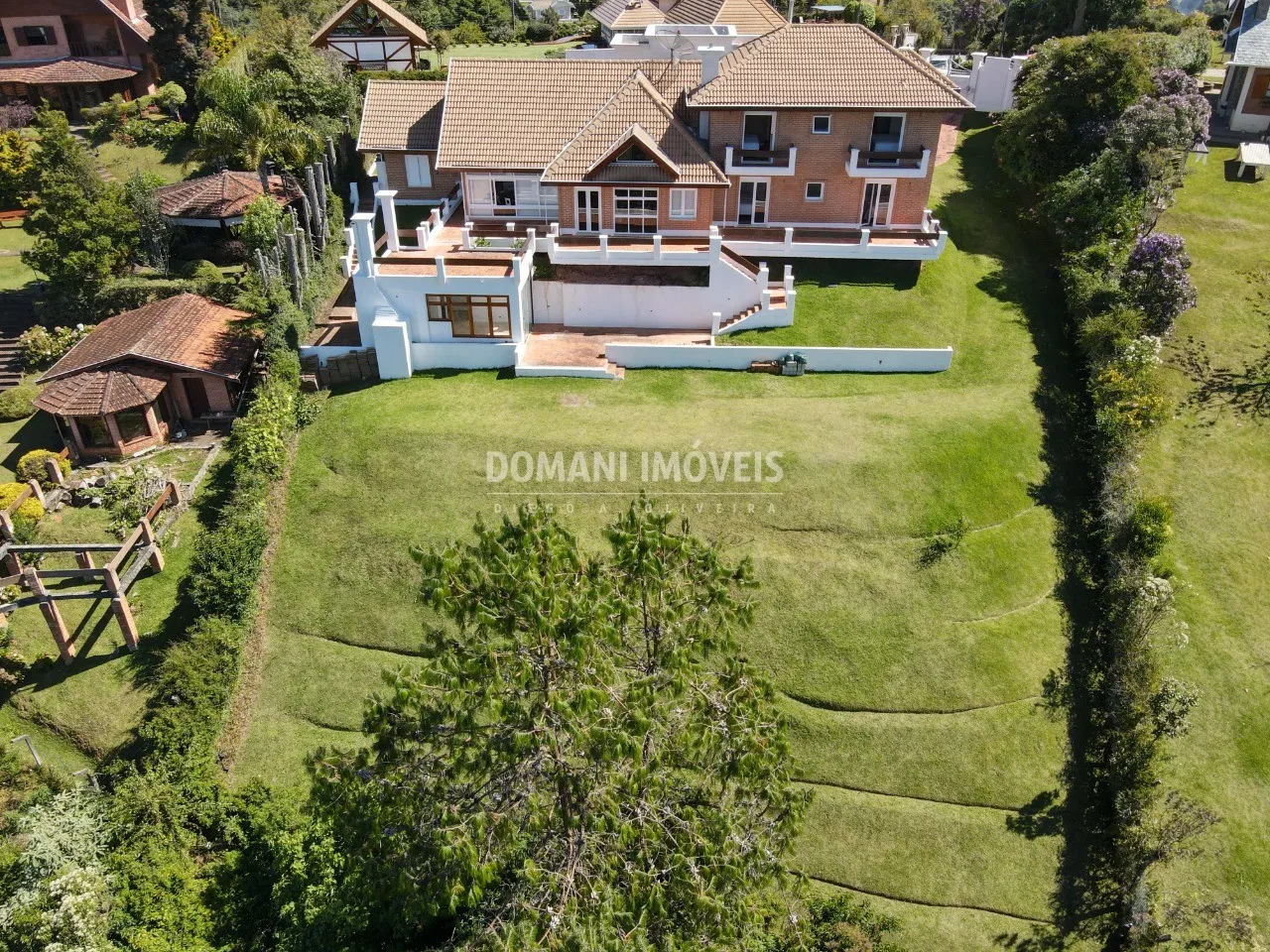 Casa à venda de 1.590 m² em Campos do Jordão, SP, Brasil