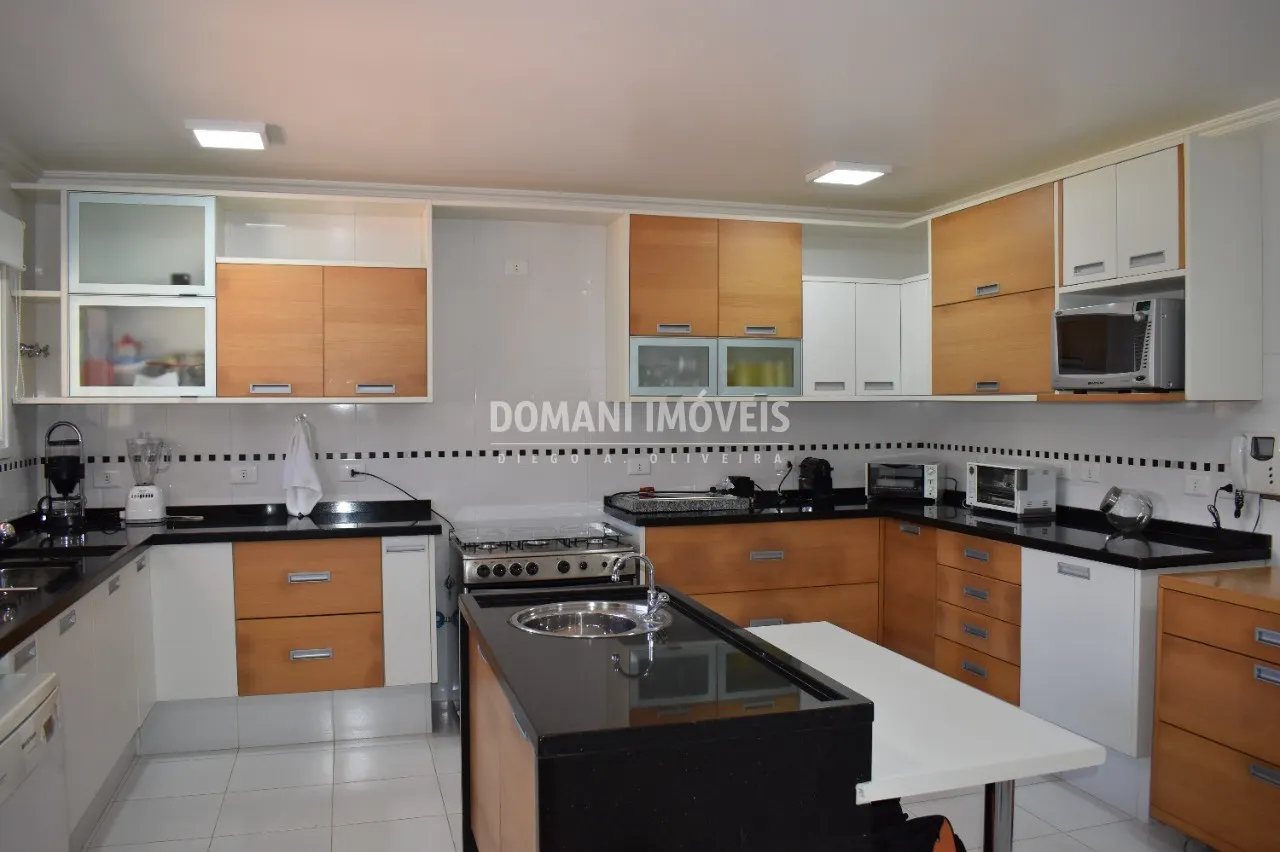 Casa à venda de 1.590 m² em Campos do Jordão, SP, Brasil