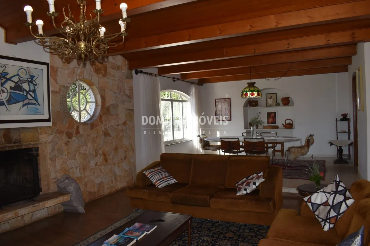 House for sale of 2,250 m² in Campos do Jordão, SP, Brazil