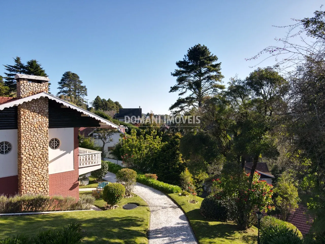 House for sale of 2,250 m² in Campos do Jordão, SP, Brazil
