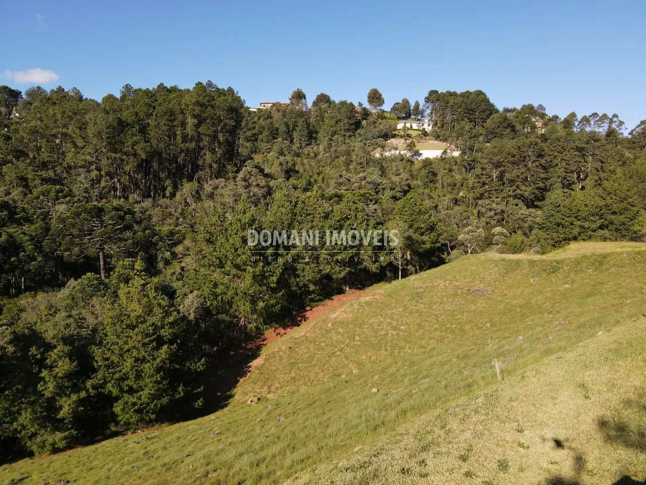 Terreno à venda de 1.050 m² em Campos do Jordão, SP, Brasil