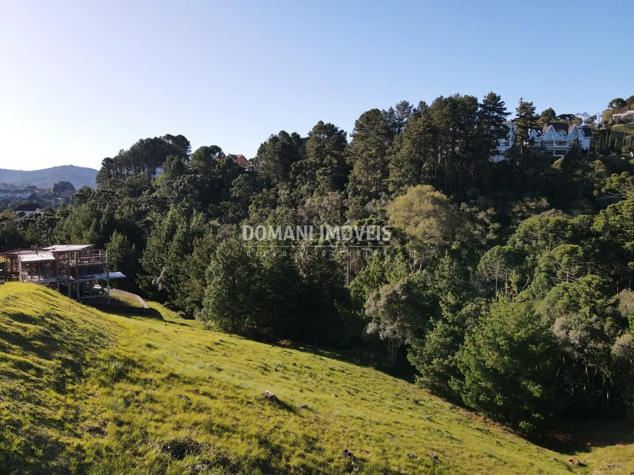Terreno à venda de 1.050 m² em Campos do Jordão, SP, Brasil