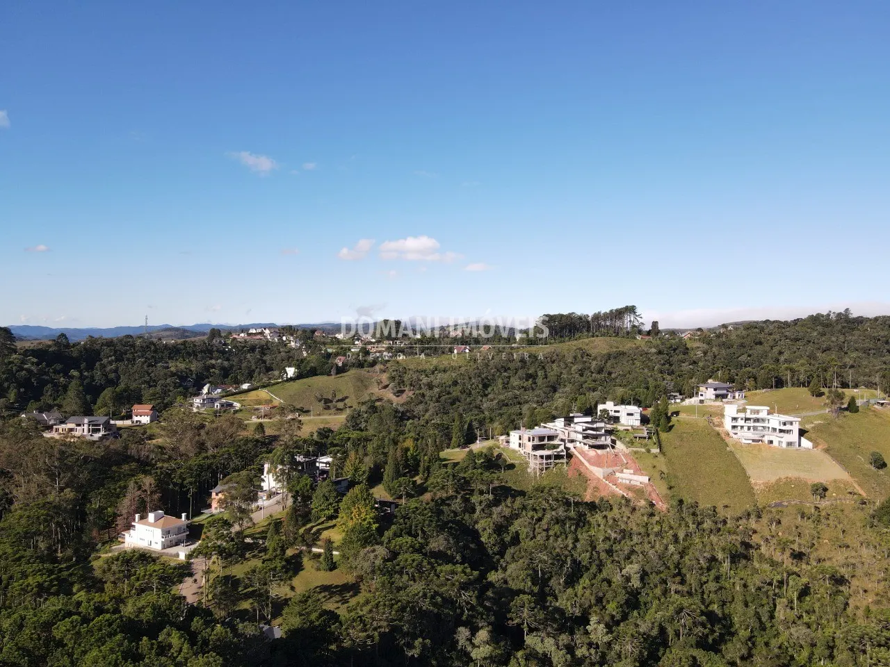 Terreno à venda de 1.050 m² em Campos do Jordão, SP, Brasil