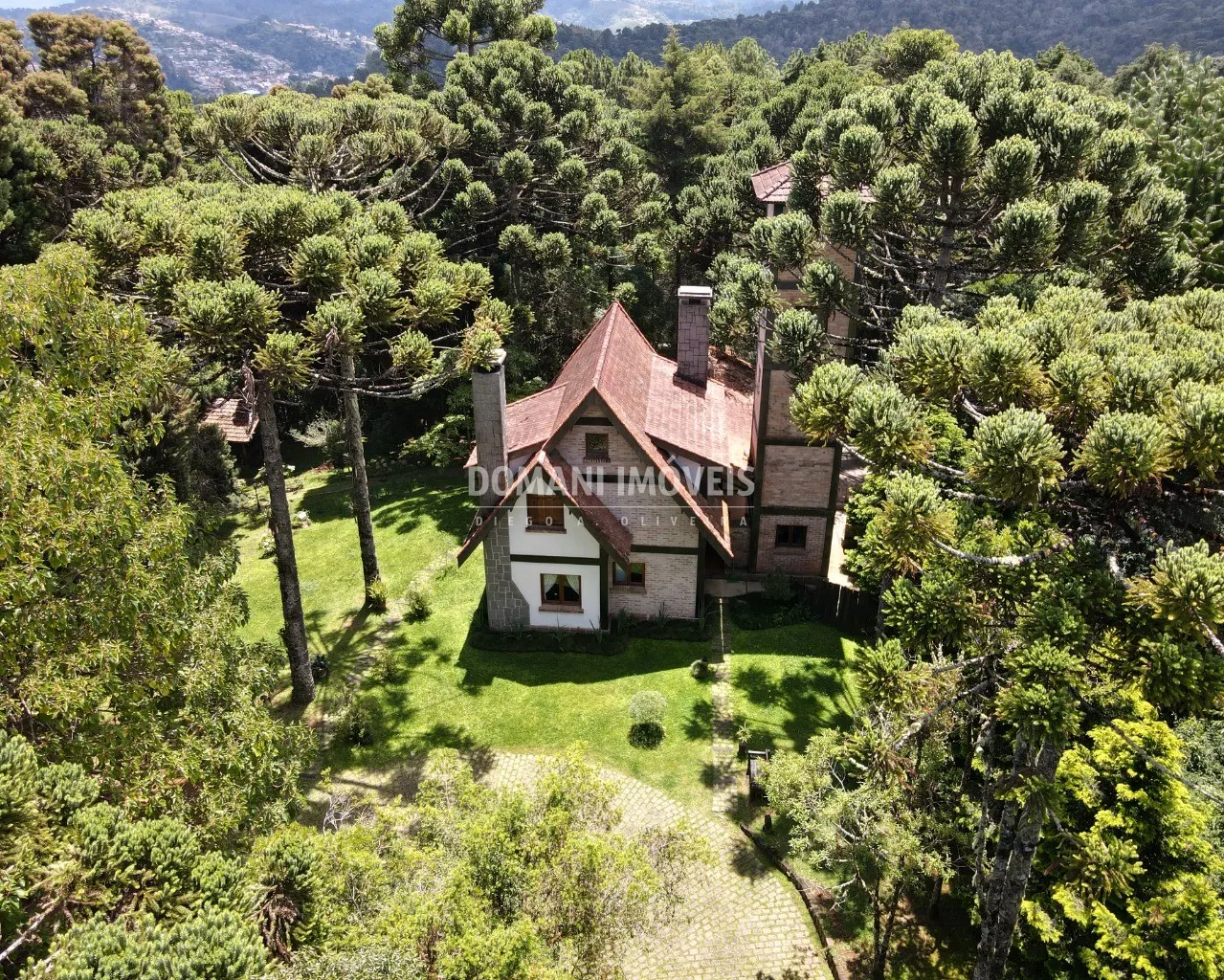 Casa à venda de 9 ha em Campos do Jordão, SP, Brasil
