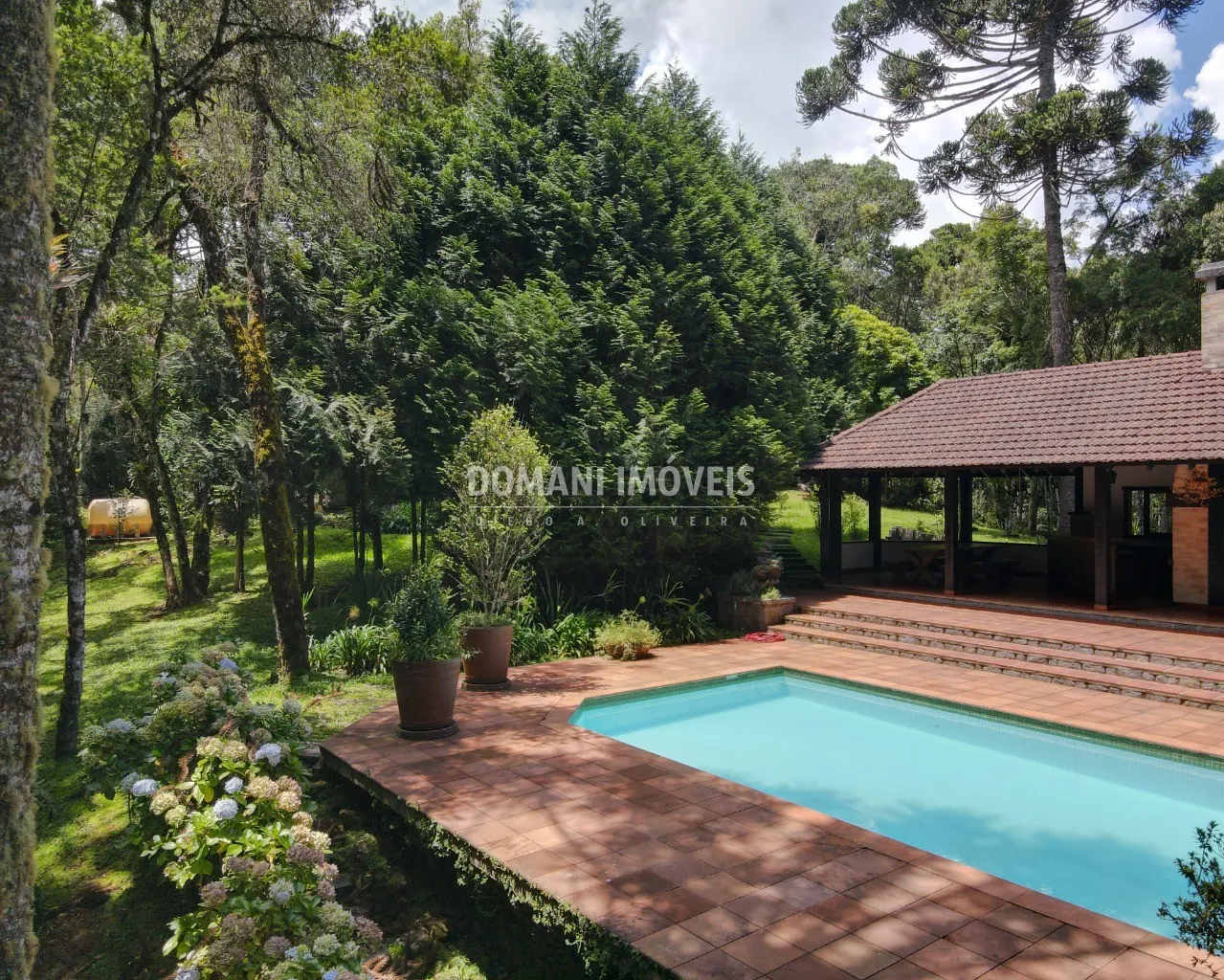 Casa à venda de 9 ha em Campos do Jordão, SP, Brasil