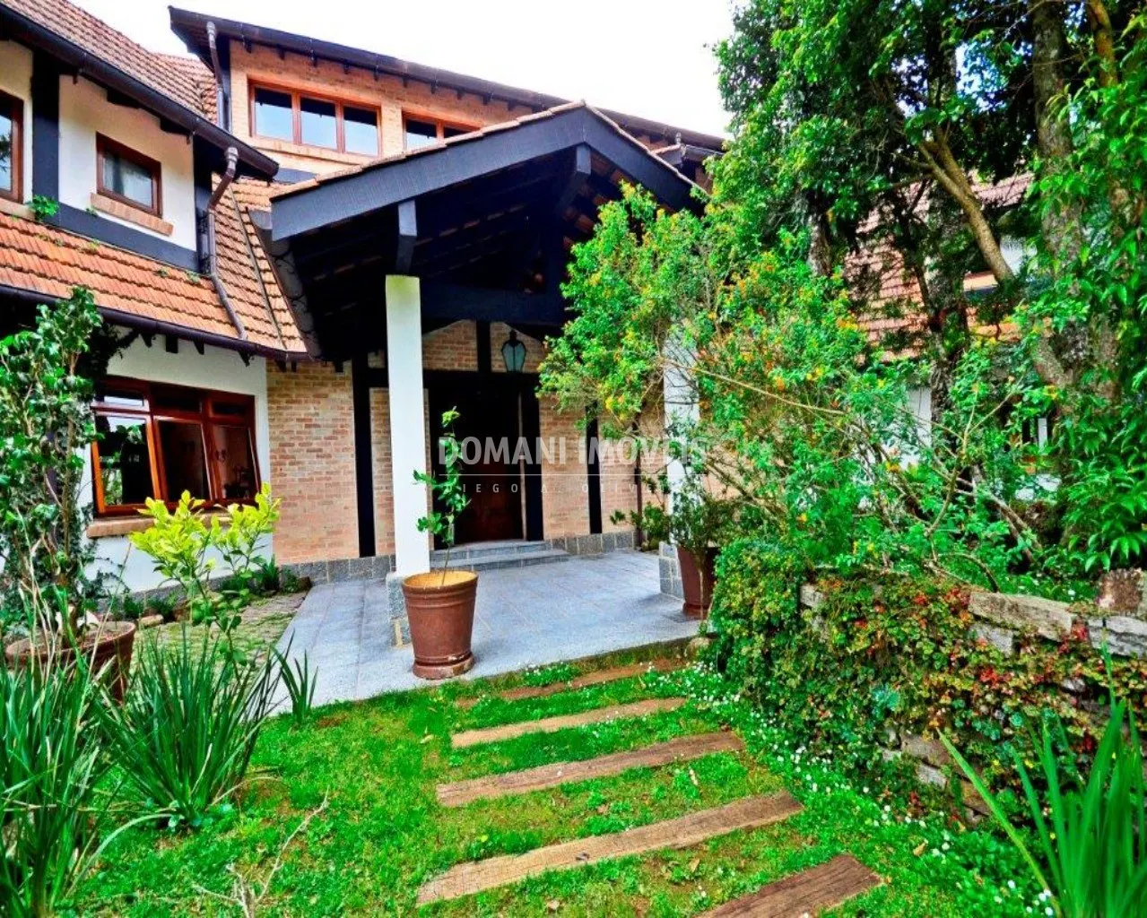 Casa à venda de 9 ha em Campos do Jordão, SP, Brasil