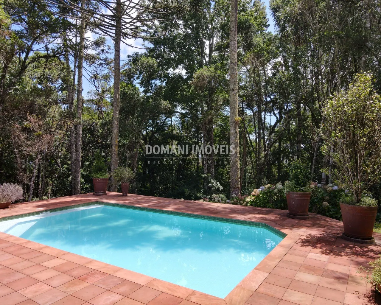 Casa à venda de 9 ha em Campos do Jordão, SP, Brasil