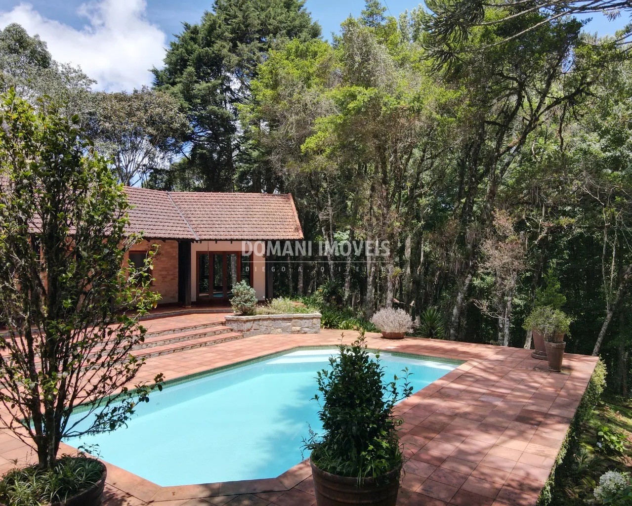 Casa à venda de 9 ha em Campos do Jordão, SP, Brasil