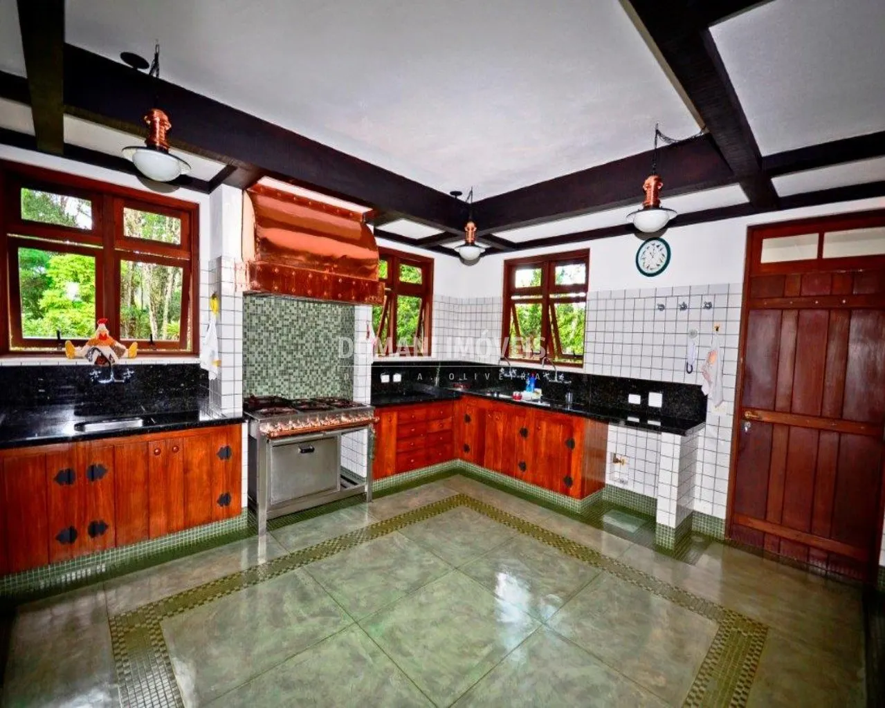 Casa à venda de 9 ha em Campos do Jordão, SP, Brasil