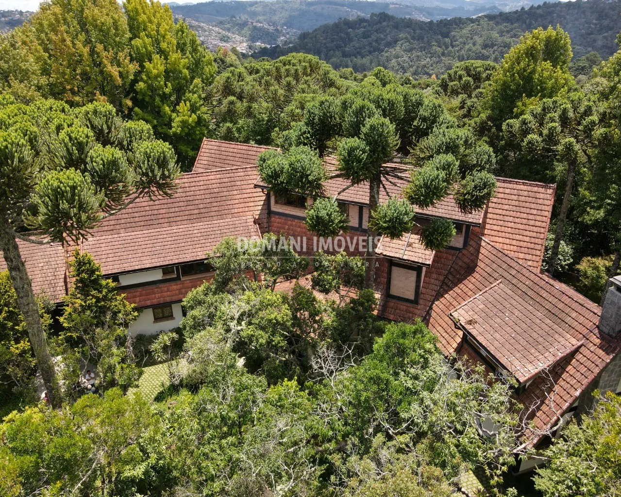 Casa à venda de 9 ha em Campos do Jordão, SP, Brasil