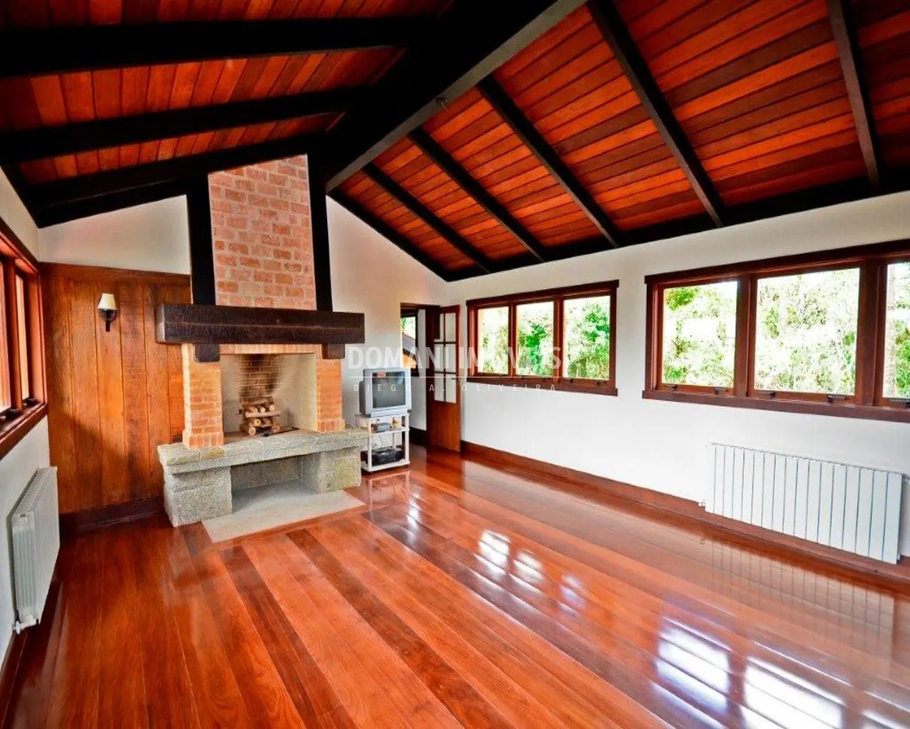 Casa à venda de 9 ha em Campos do Jordão, SP, Brasil