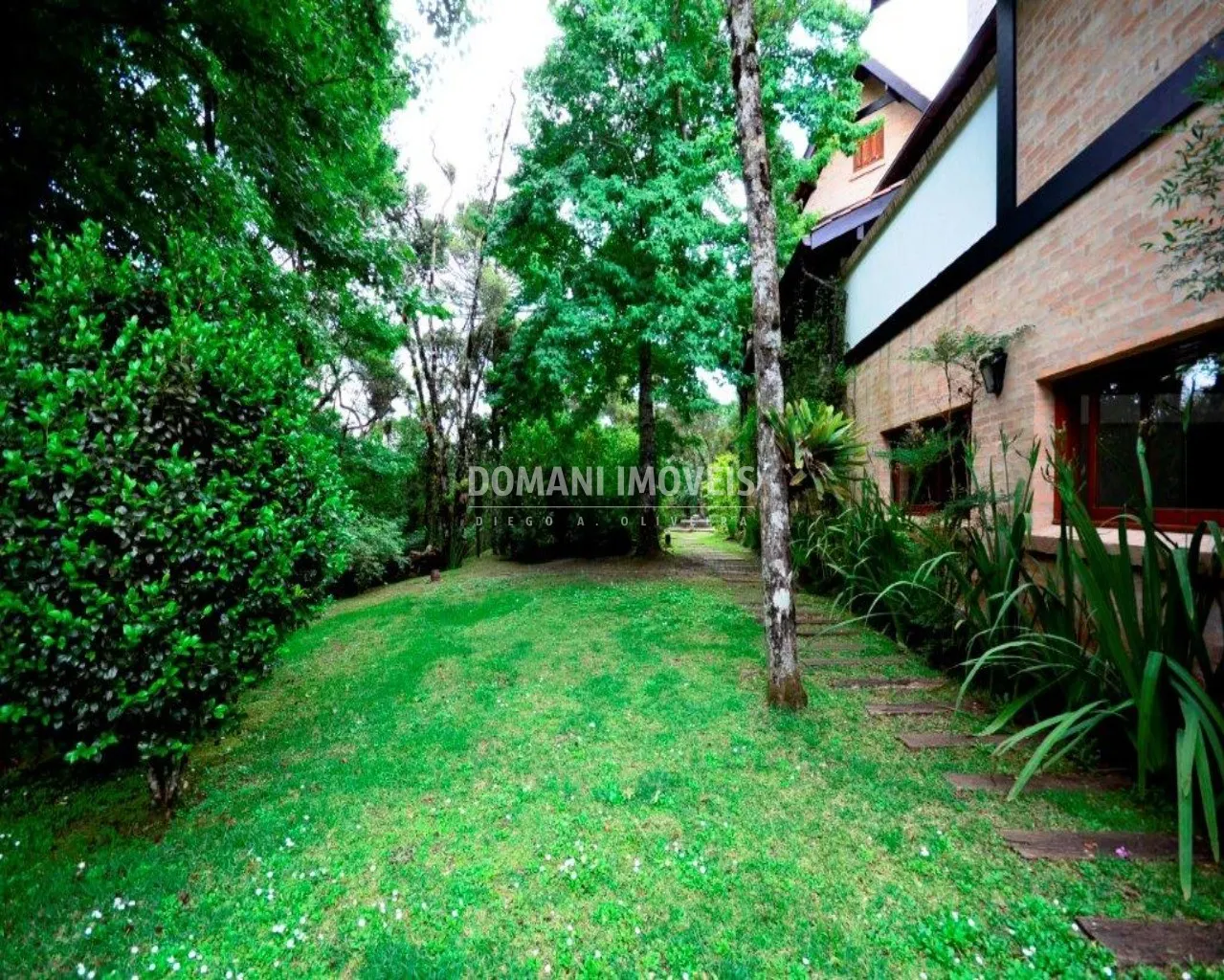 Casa à venda de 9 ha em Campos do Jordão, SP, Brasil