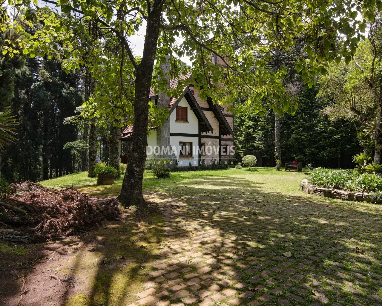 Casa à venda de 9 ha em Campos do Jordão, SP, Brasil