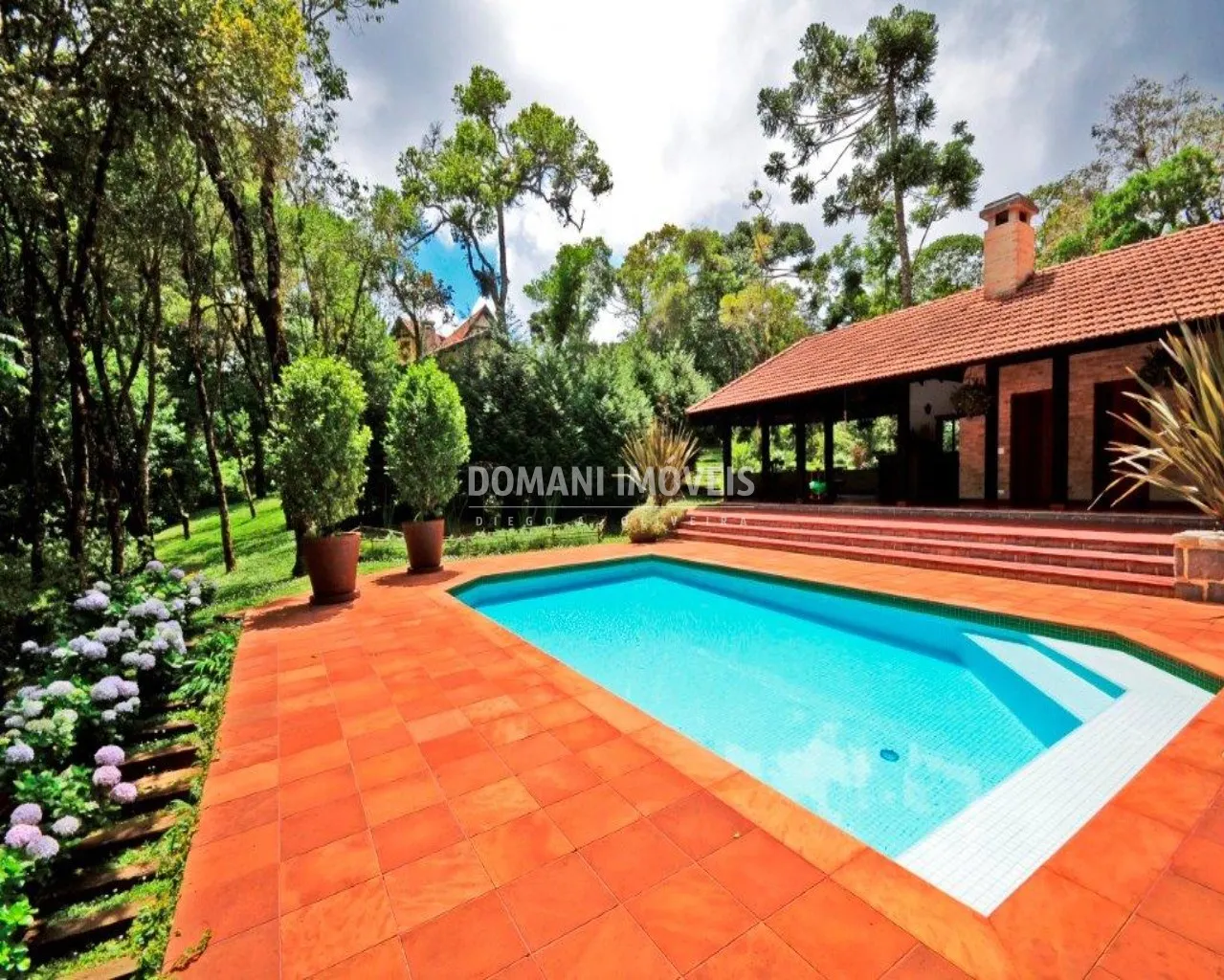 Casa à venda de 9 ha em Campos do Jordão, SP, Brasil
