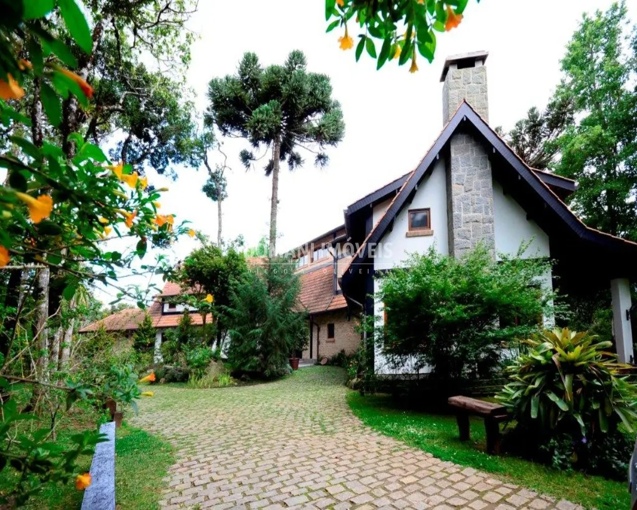 Casa à venda de 9 ha em Campos do Jordão, SP, Brasil