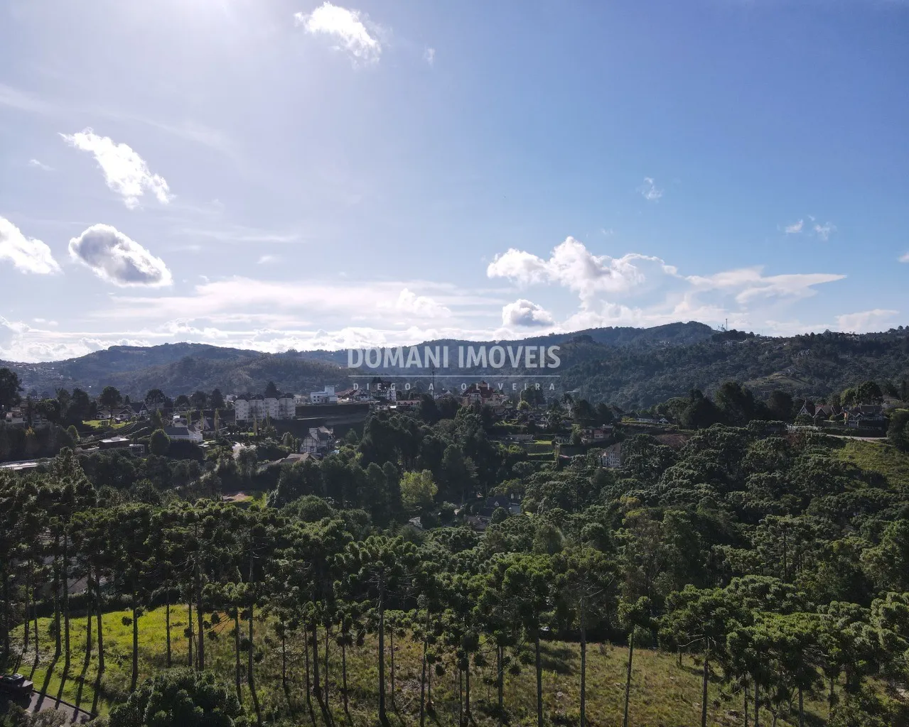 Terreno à venda de 8.900 m² em Campos do Jordão, SP, Brasil