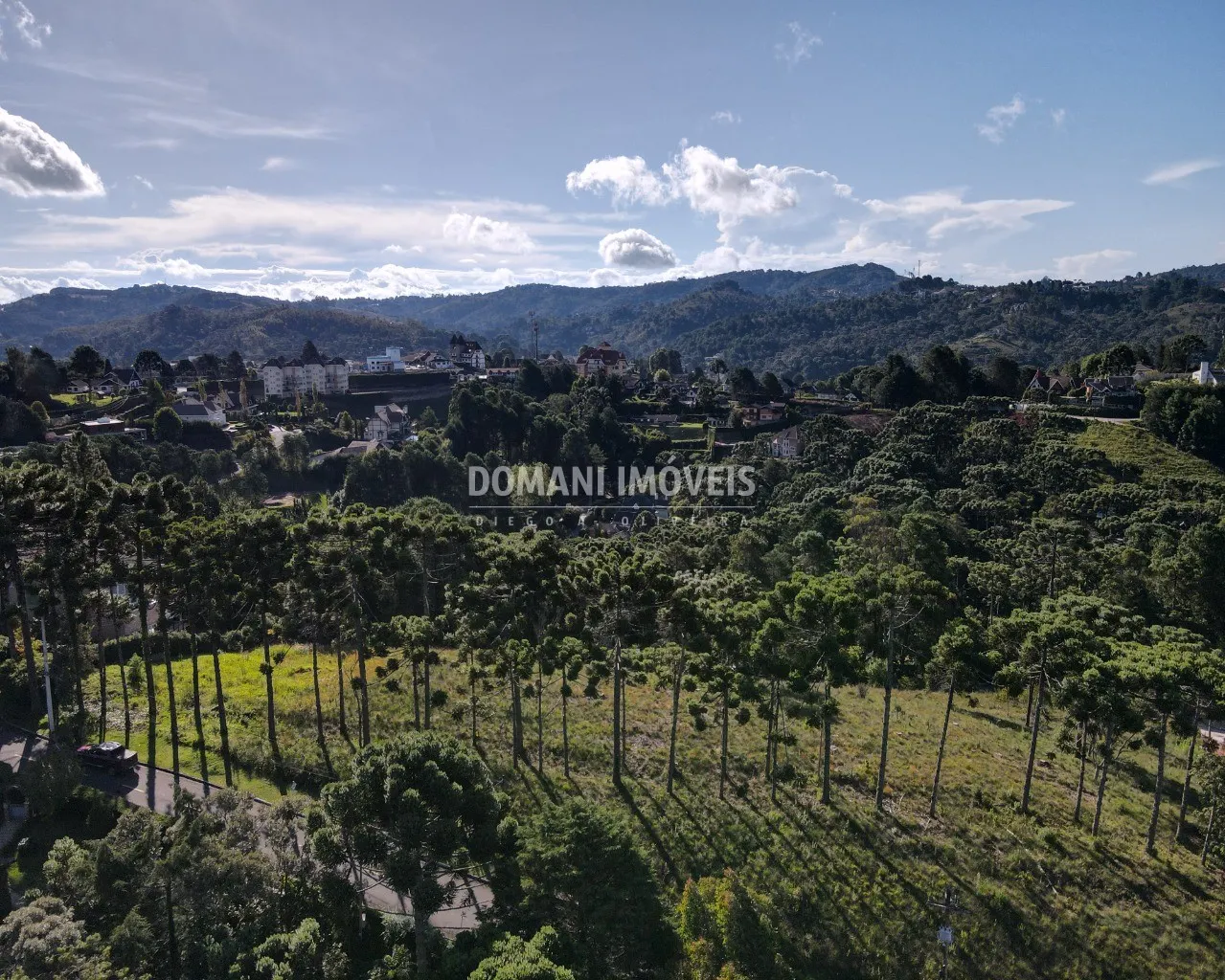 Terreno à venda de 8.900 m² em Campos do Jordão, SP, Brasil