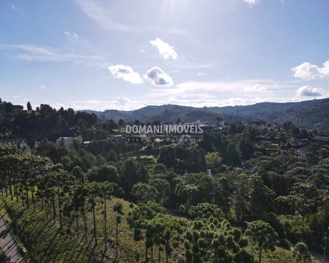 Terreno à venda de 8.900 m² em Campos do Jordão, SP, Brasil