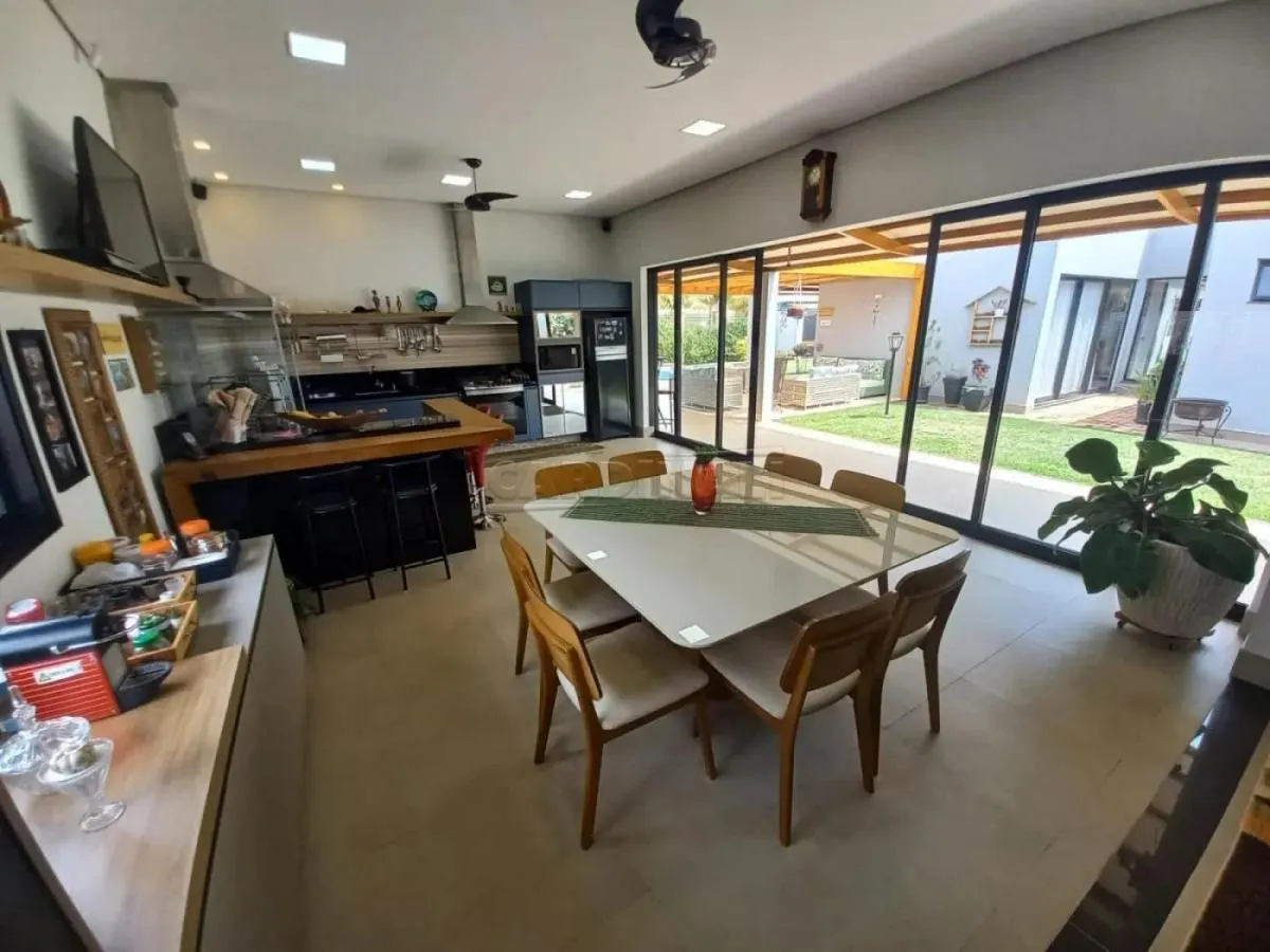 Chácara à venda de 336 m² em São Carlos, SP, Brasil
