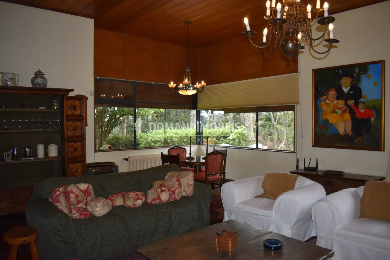 Casa à venda de 7 ha em Campos do Jordão, SP, Brasil