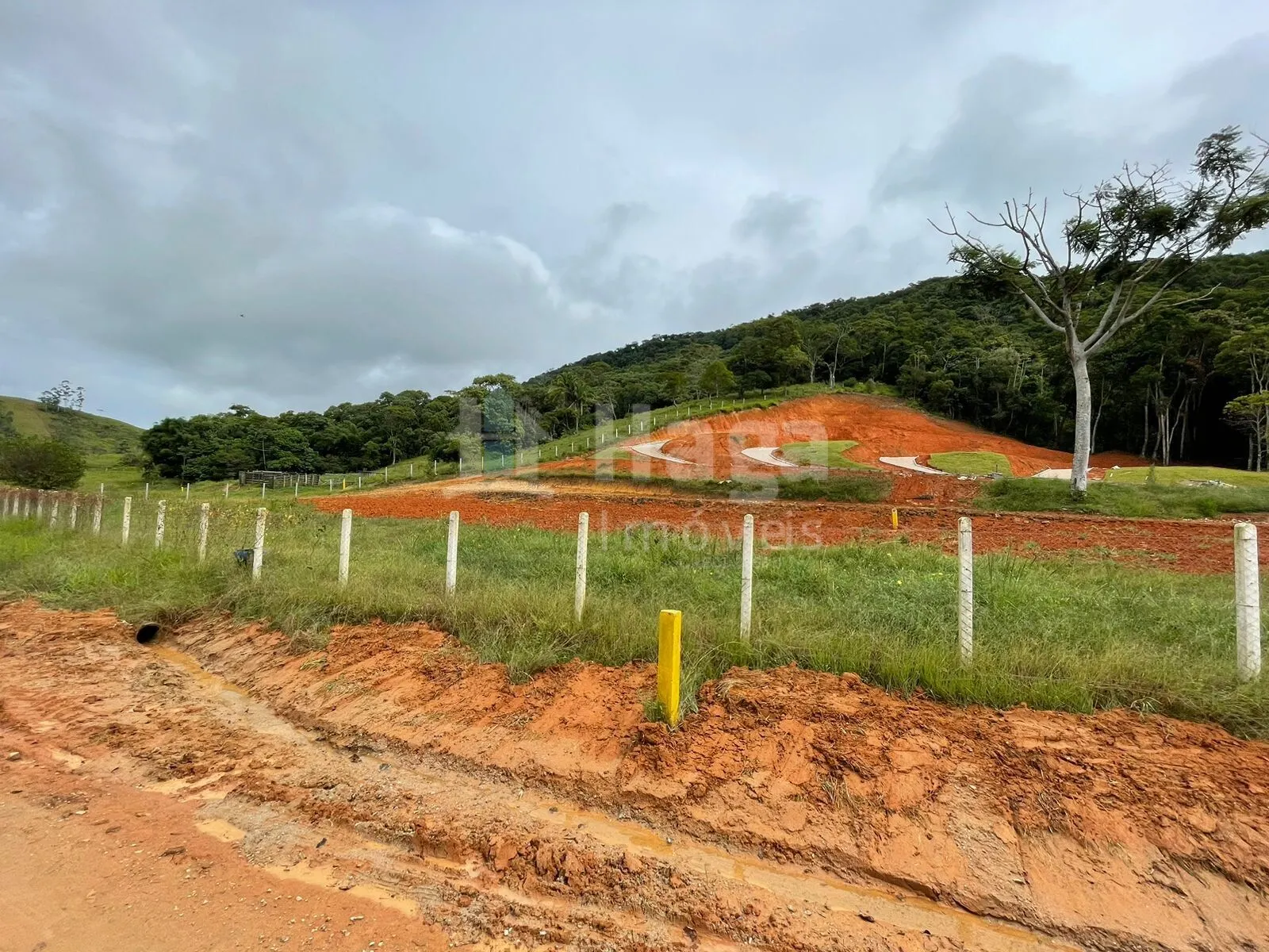 Fazenda à venda de 9.000 m² em Tijucas, SC, Brasil