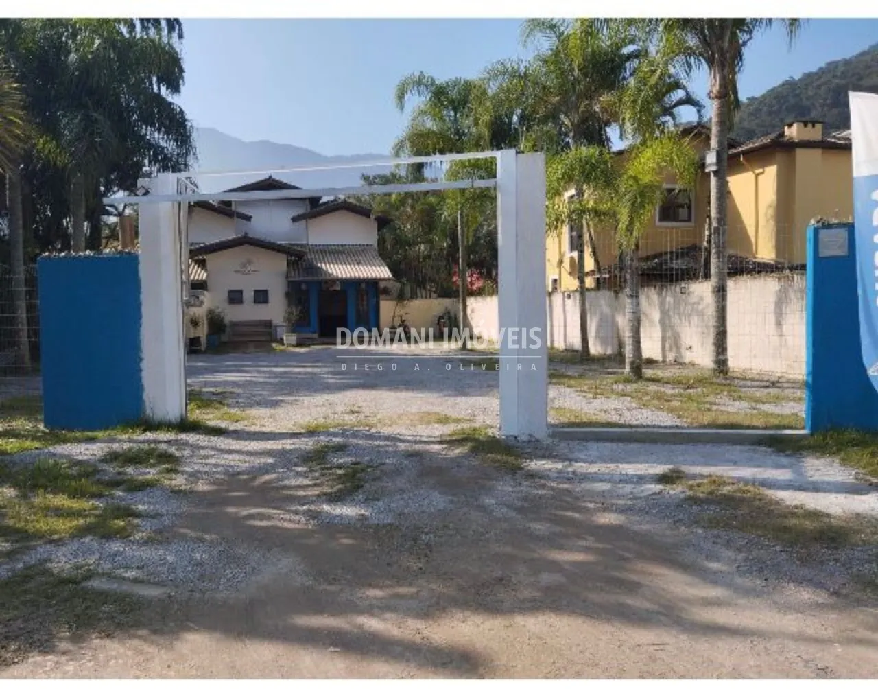 Comercial à venda de 2.105 m² em São Sebastião, SP, Brasil