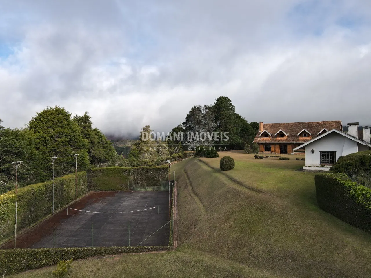 House for sale of 2 acres in Campos do Jordão, SP, Brazil